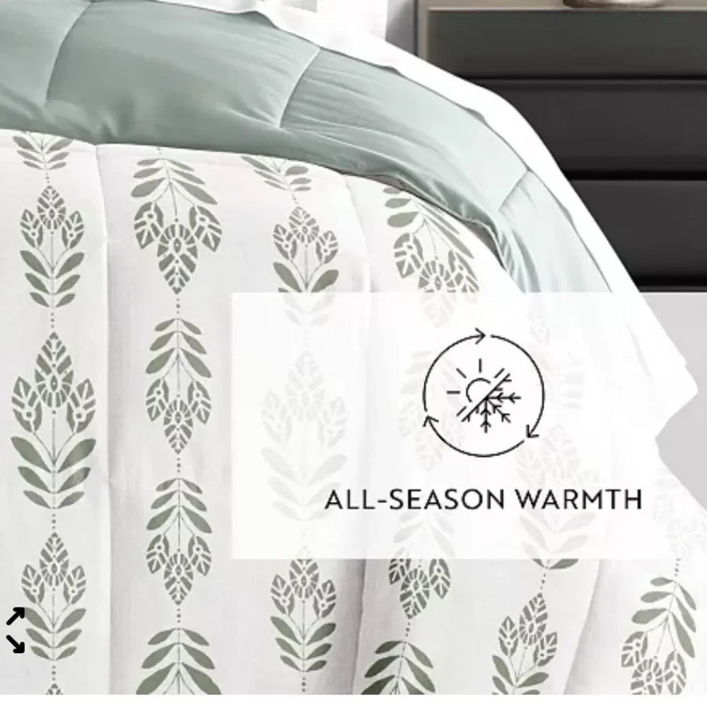 Folk Leaves 3-Piece Comforter Set, Full/Queen in Eucalyptus/White. NWT!